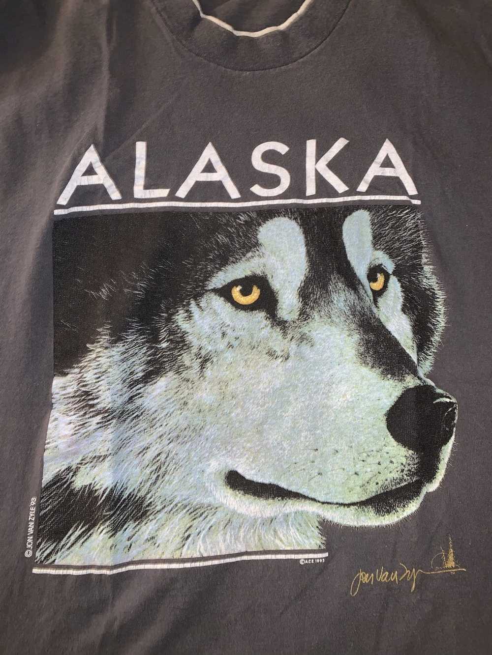 Vintage 1990 Yukon Quest Sled Dog Race Bank on Shank T-shirt 