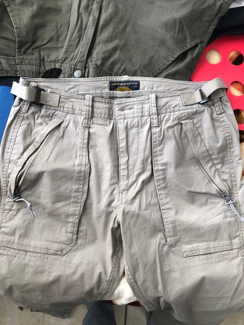 Abercrombie & Fitch Cargo Pants - image 3