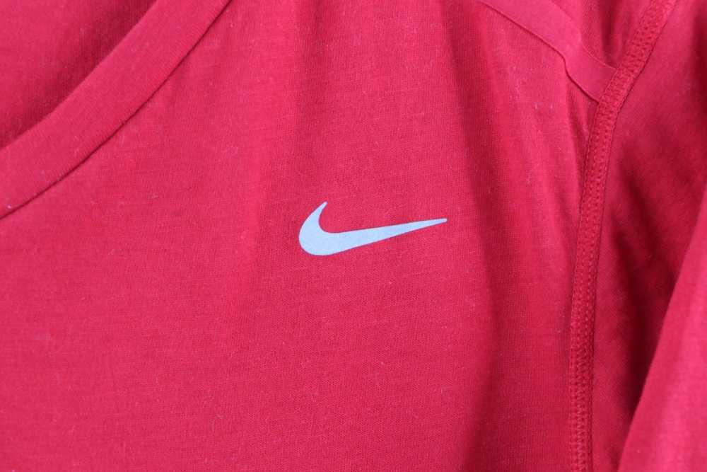 Nike Nike Dri-Fit Running Swoosh Logo Tailwind V-… - image 6