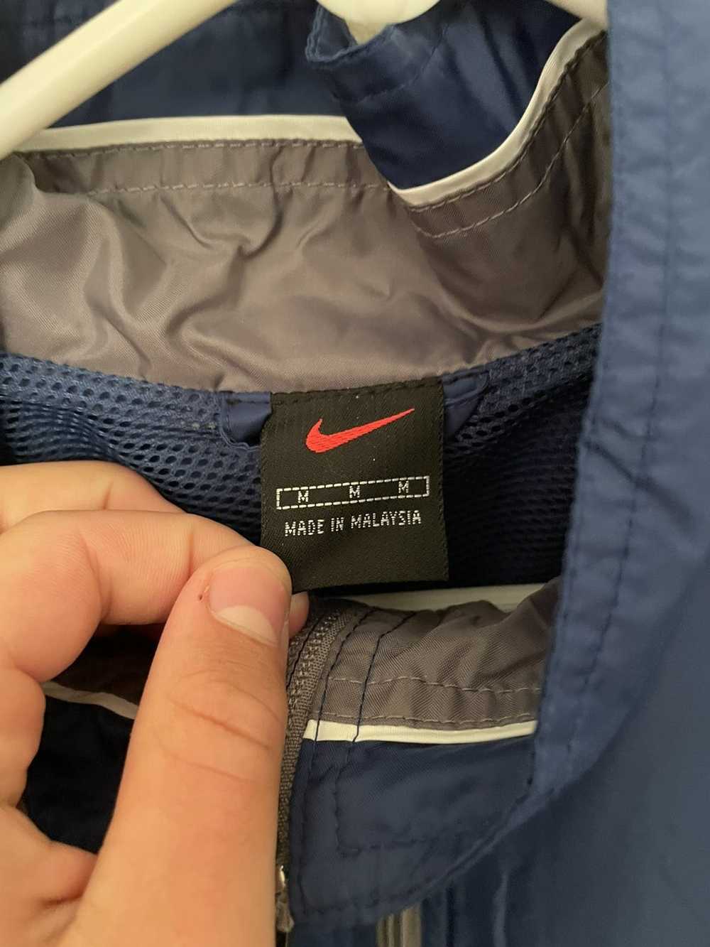 Nike Vintage Nike Windbreaker Jacket - image 2