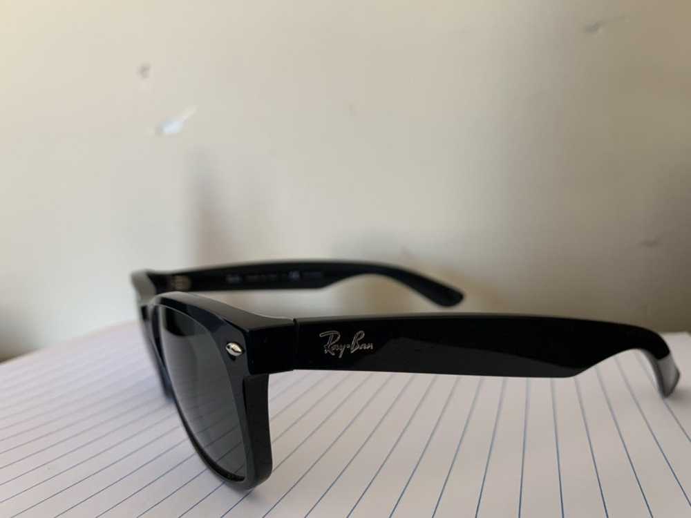 RayBan RayBan Wayfarer - image 5