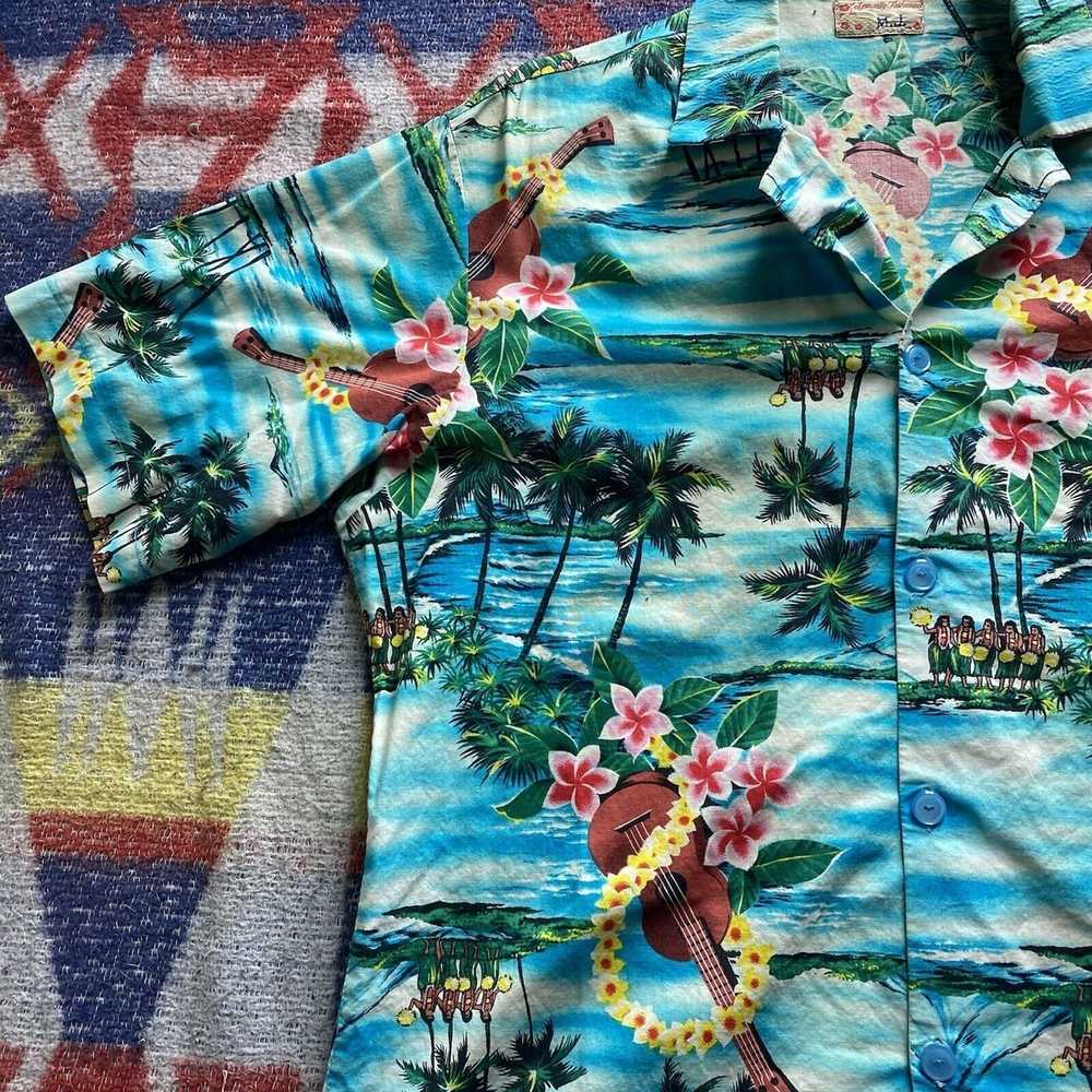 Handmade 60s vintage Aloha Hawaiian Shirt Blue Pa… - image 9