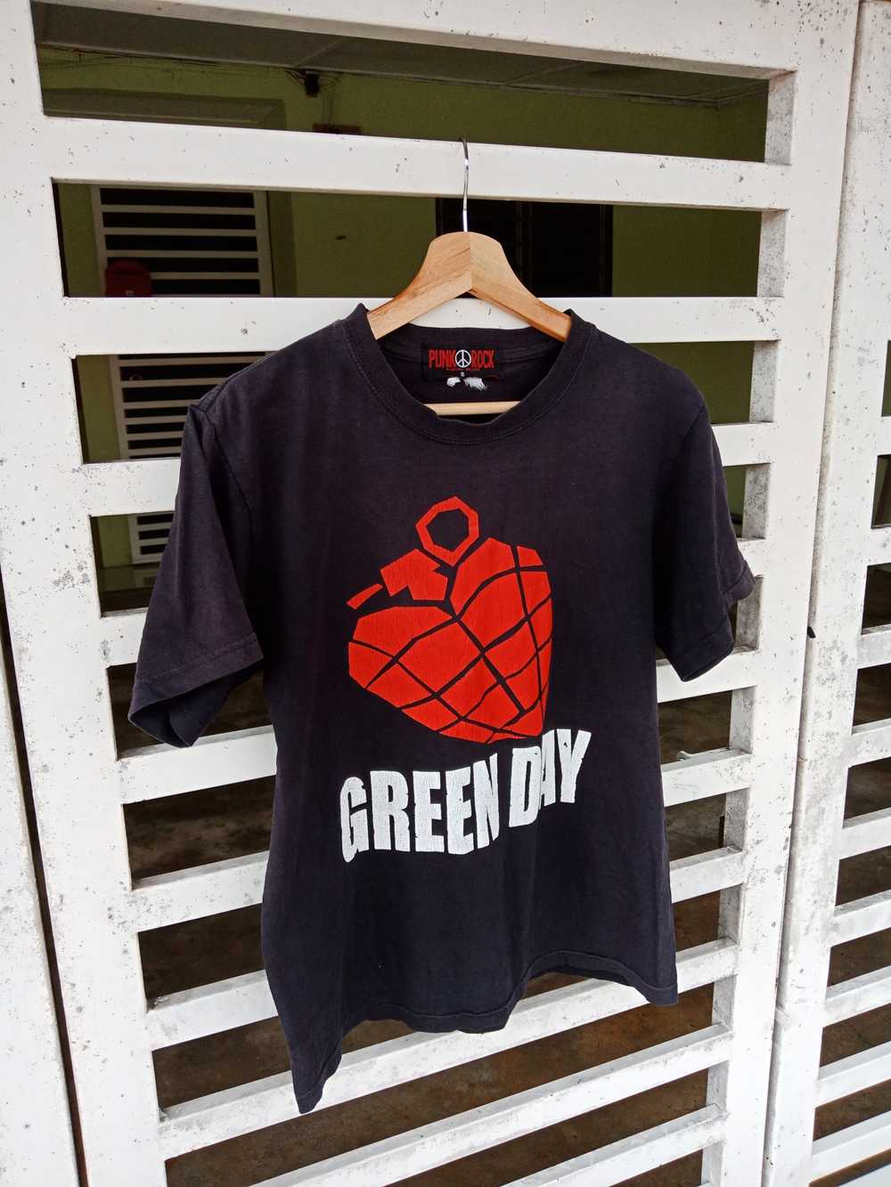 Rock Band × Rock T Shirt × Vintage 90s Greenday Grena… - Gem