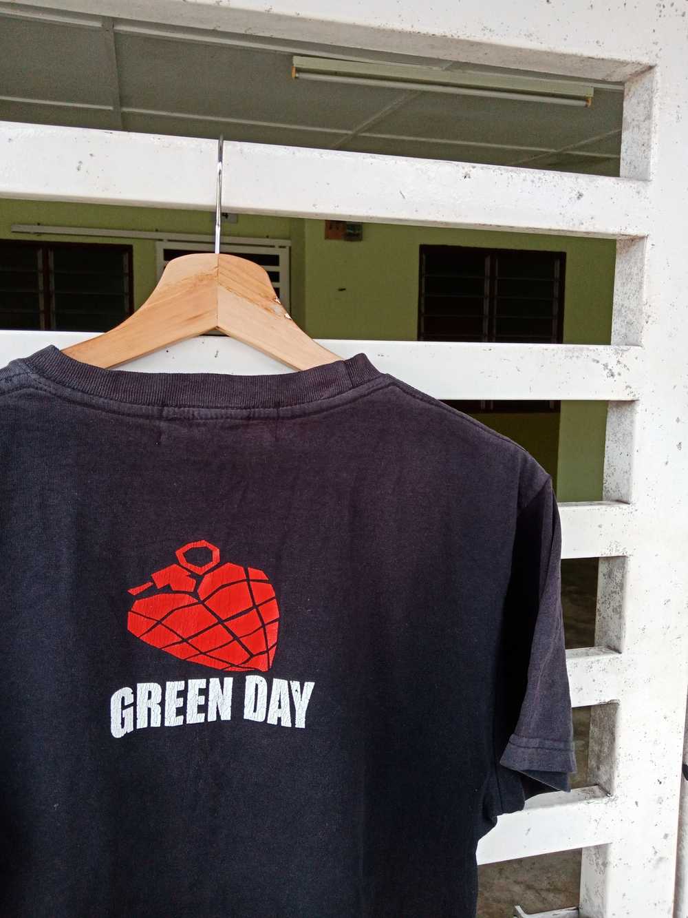 トップス 90's Vintage Music Tee\"Green Day\" Vintage Green Day 39 Smooth Shirt 2003 Punk Band Tee Cinder