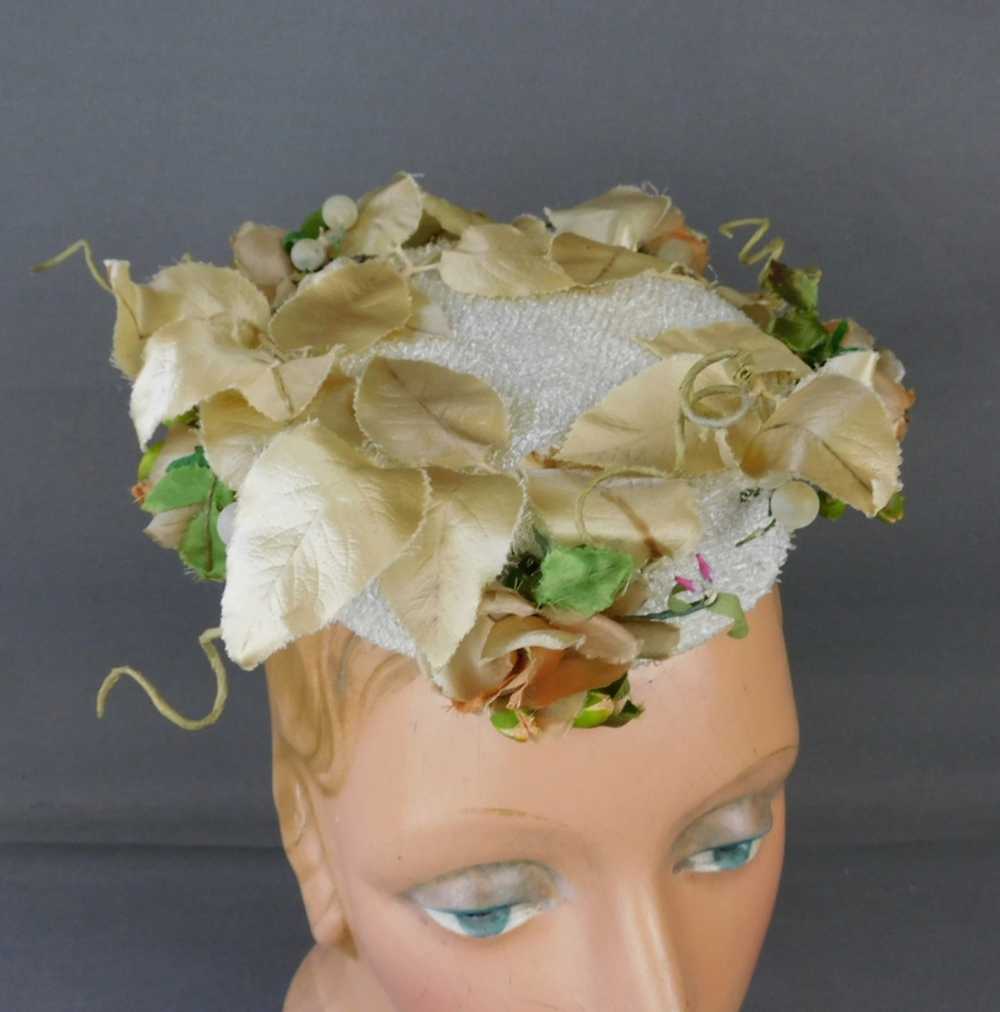 Vintage Floral Topper Hat 1960s Ivory Pillbox, Ha… - image 6