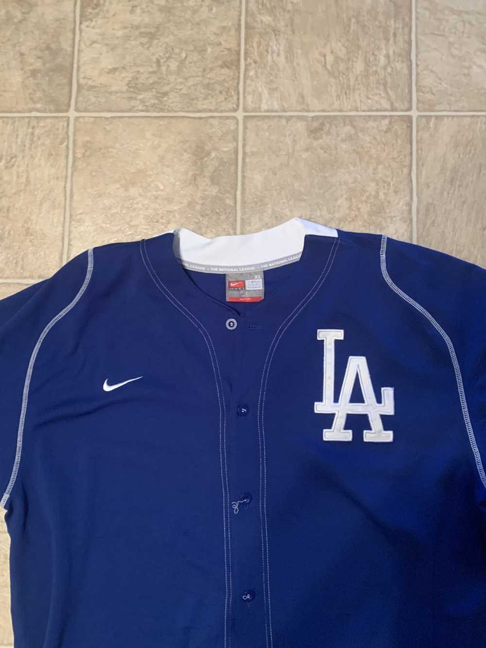 Tommy Bahama Los Angeles Dodgers 2010 Embroidered Shirt XLX