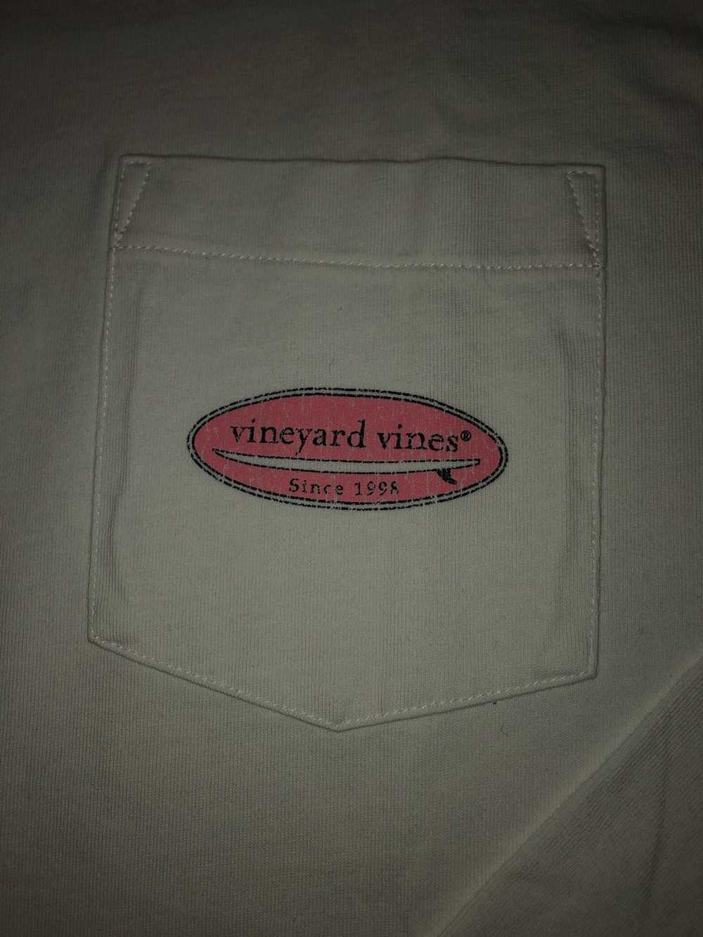 Vineyard Vines Vineyard Vines Graphic Surf Logo P… - image 2