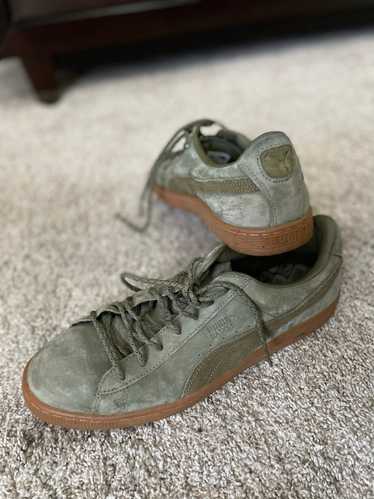 Puma Suede Green Pumas - image 1