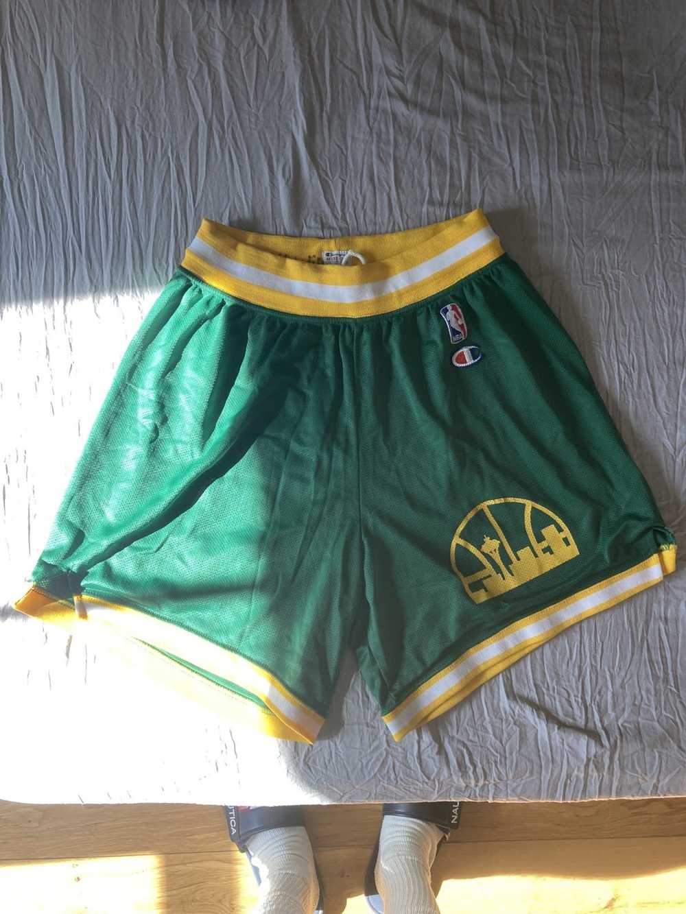 VTG Vintage Champion NBA New York Knicks Basketball Shorts 36 L