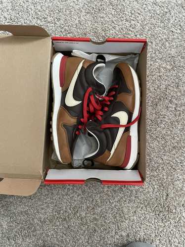 Nike Internationalist Mid Escape Ale Brown | Red C