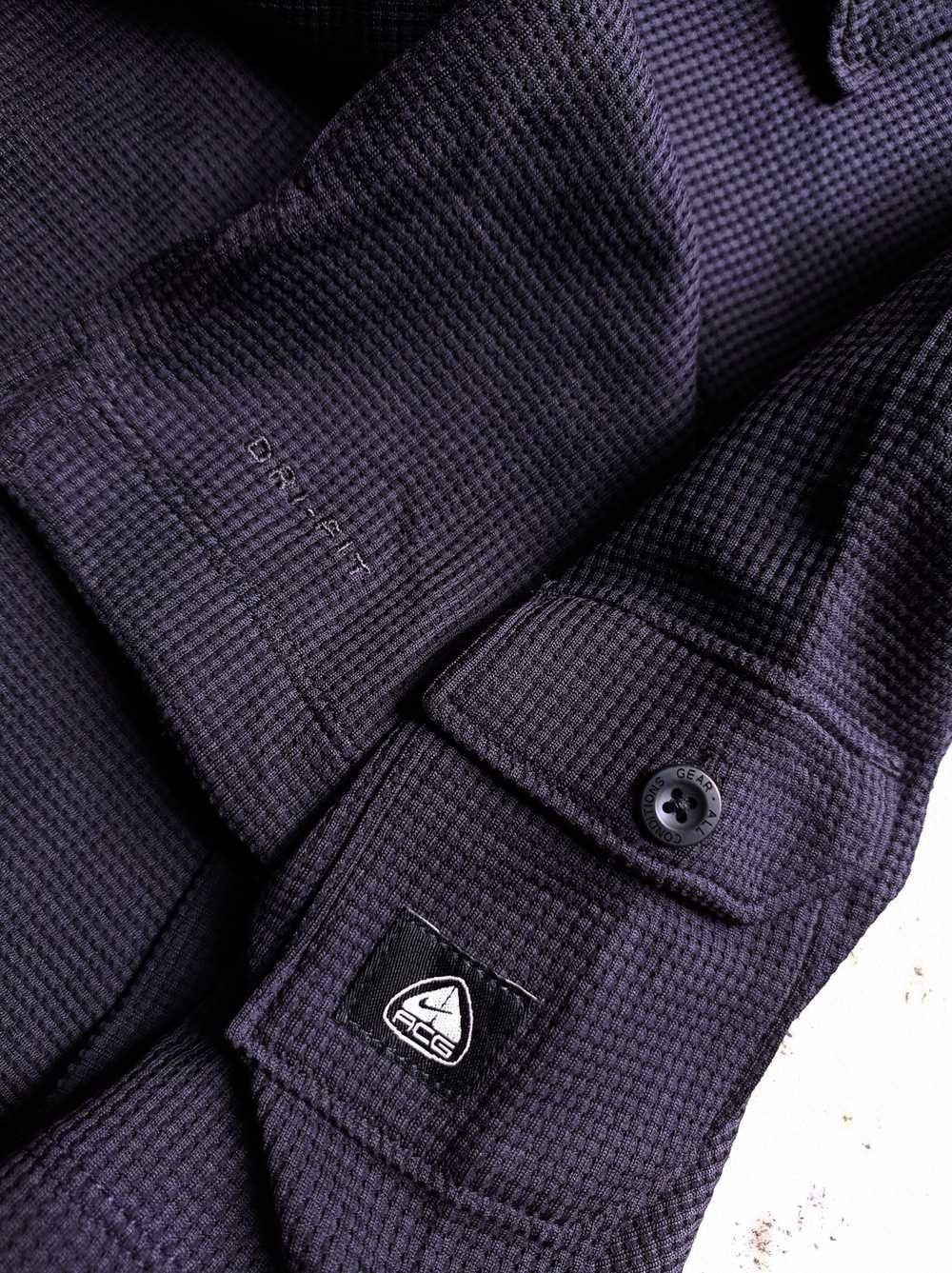 nike jacket with pocket on arm