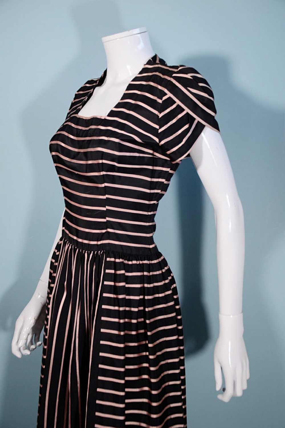 Vintage 40s Black/Pink Party Dress, Short Petal S… - image 2