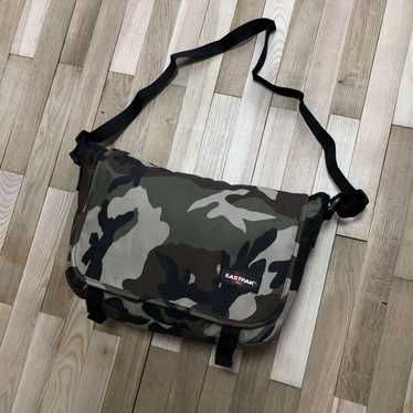 Eastpak on sale delegate camo