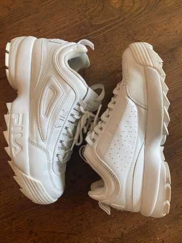 NWT Fila Disruptor Women's Shoes  White and gold sneakers, Fila white  sneakers, Sneakers fashion