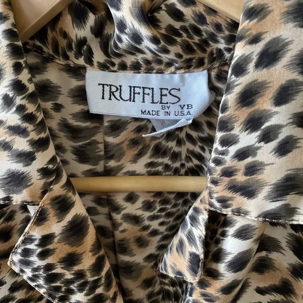 Vintage TRUFFLES size L leopard print button down… - image 4