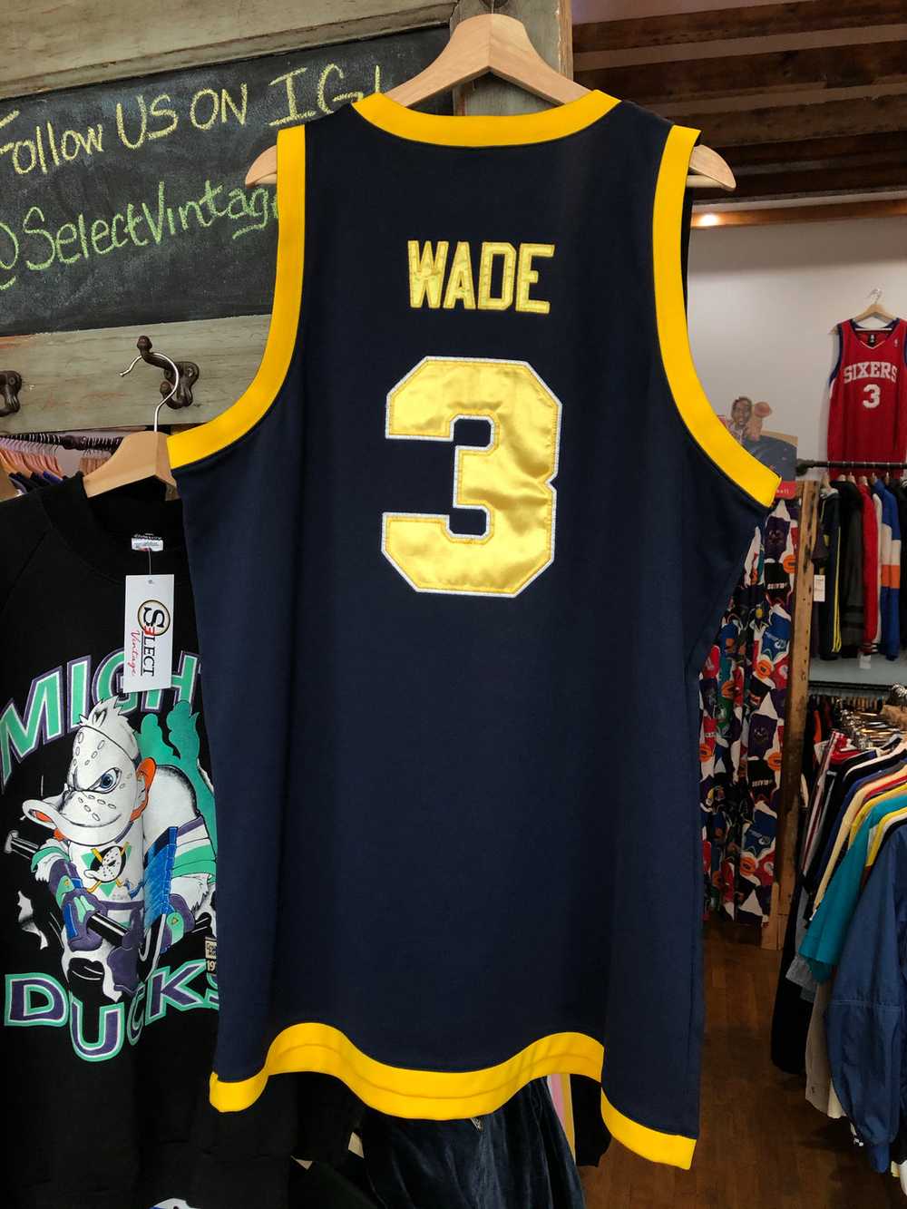 Vintage Nike Marquette Dwayne Wade College Jersey… - image 4