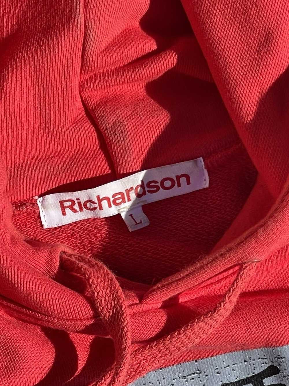 Richardson RICHARDSON “WANTED” RED HOODIE L - image 5