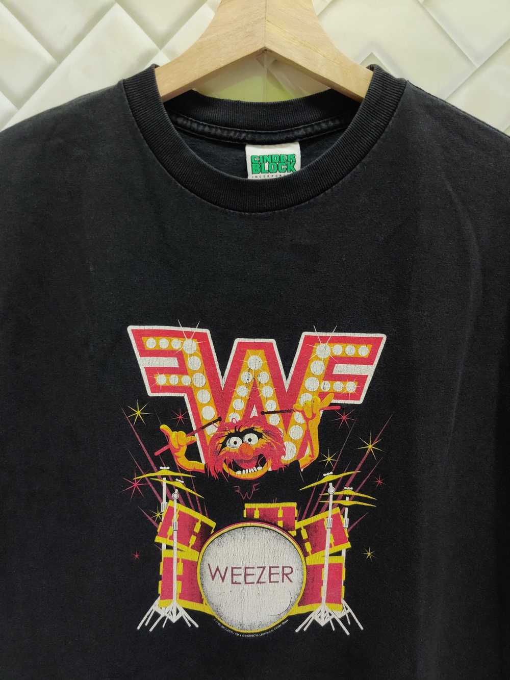 Band Tees × Vintage Rare Vintage Weezer band shirt - image 7