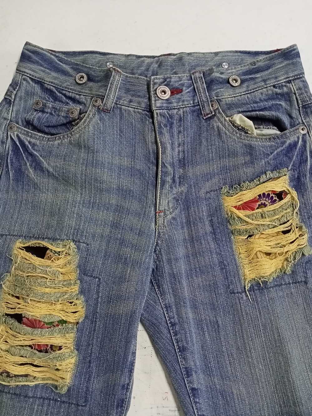 Distressed Denim Hig quality guaranteed jeans - image 1