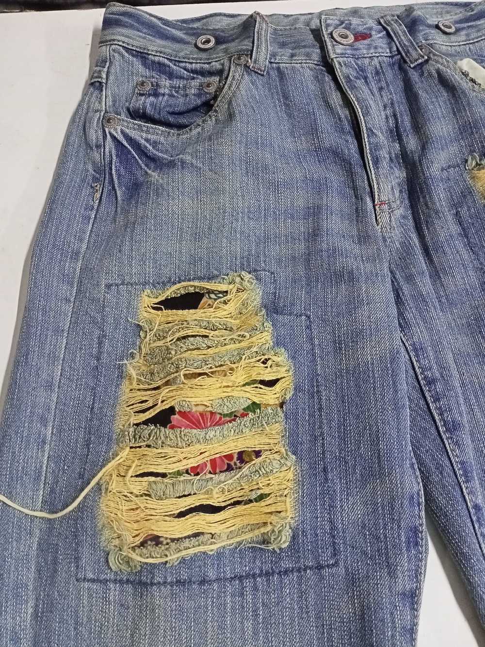 Distressed Denim Hig quality guaranteed jeans - image 3