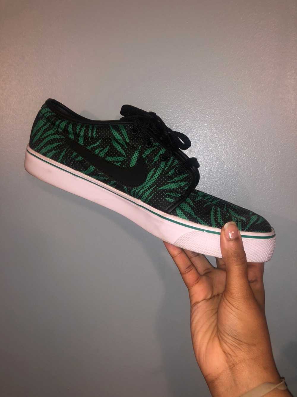 Nike Toki Low TXT Print Lucid Green - image 5