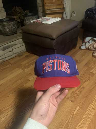Vintage 90s Detroit Pistons Snapback Hat - AKD Grunge