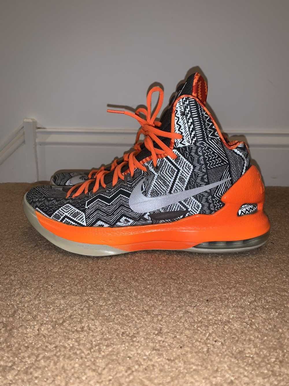 Nike KD 5 BHM size 9.5 - image 1