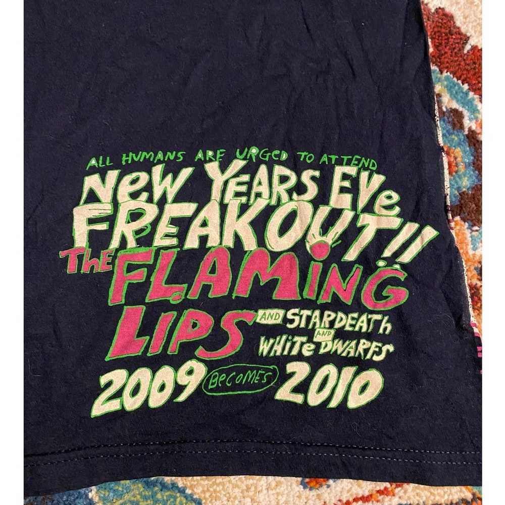 Other The Flaming LIps NYE Freakout Shirt Small - image 5