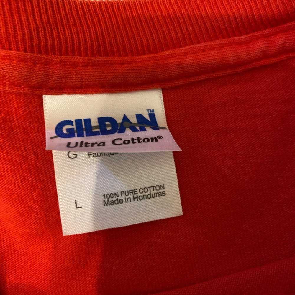 Gildan y2k beater shirt - image 3