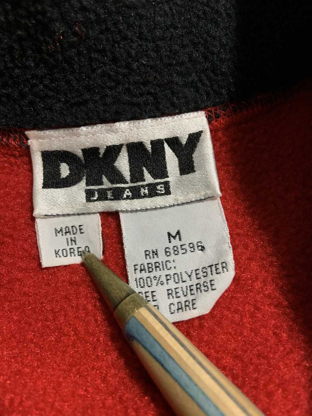 DKNY × Streetwear × Vintage 2000s DKNY Fleece Swe… - image 11