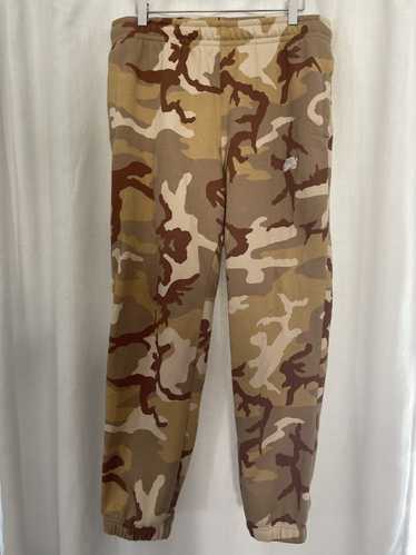 Nike × Streetwear Camo Nike SB sweatpants