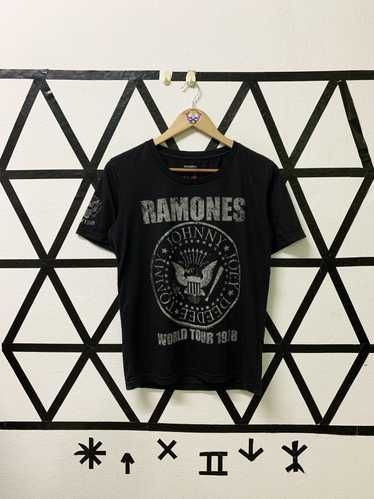 Band Tees × Rare Ramones Band Punk With Backhit R… - image 1