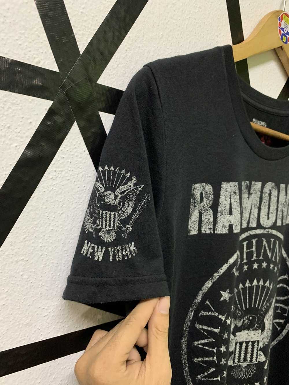 Band Tees × Rare Ramones Band Punk With Backhit R… - image 4