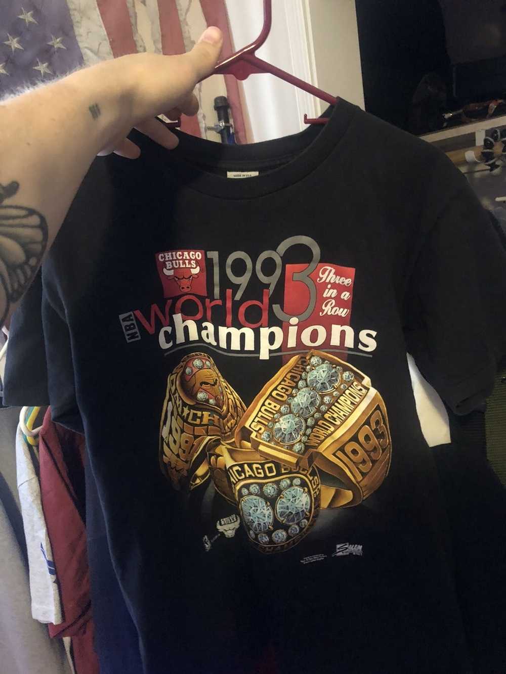 Salem Sportswear 1993 three peat bulls championsh… - image 2