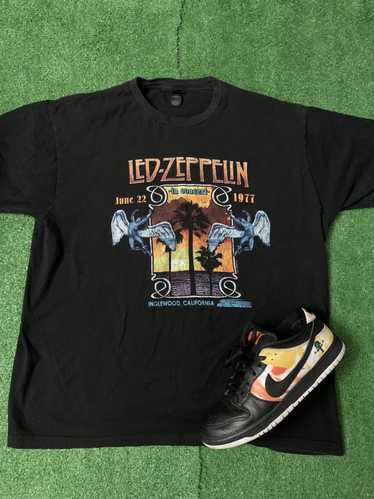 Led Zeppelin Led Zeppelin Graphic tee