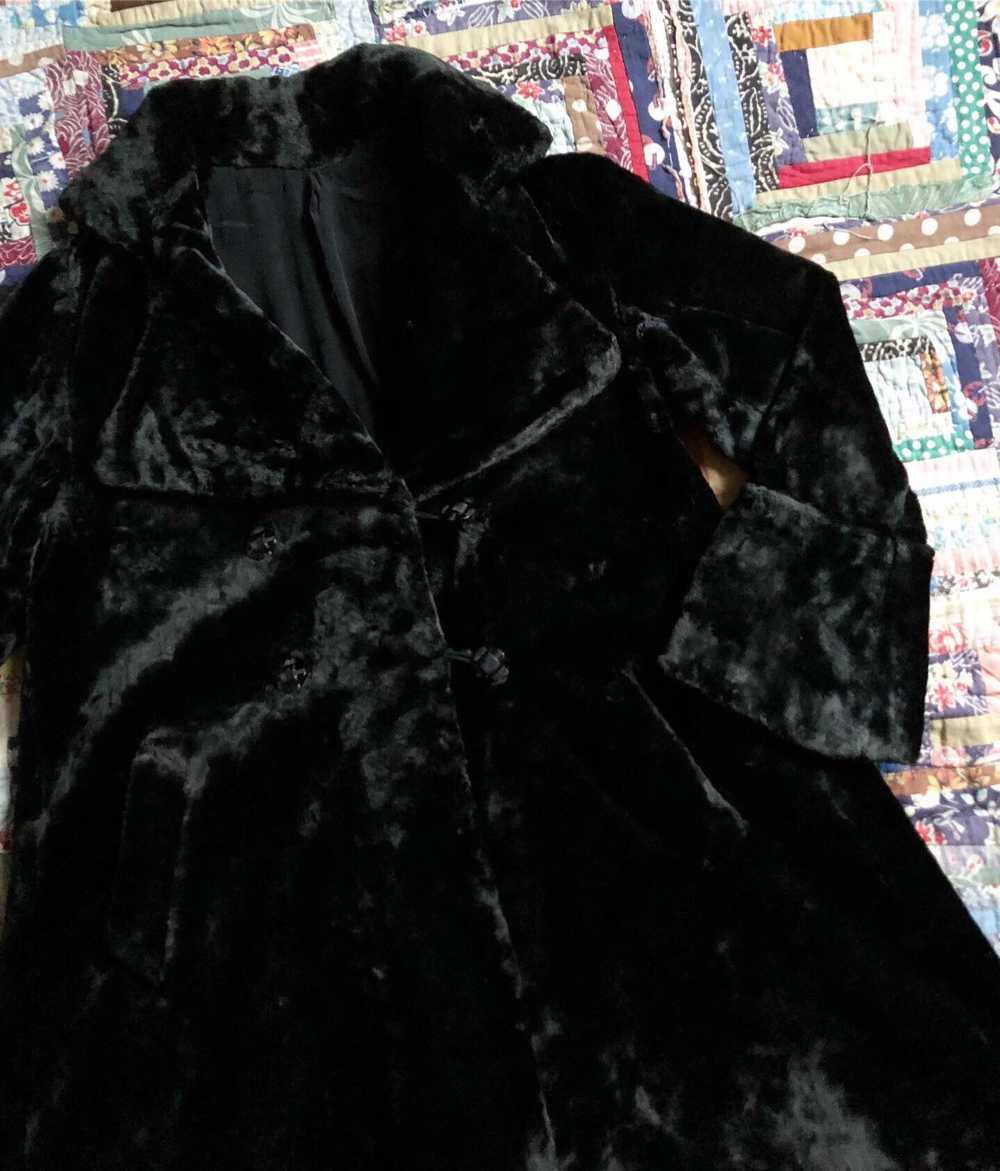 MARKED DOWN vintage 1920s faux fur coat - image 6