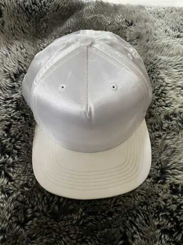 Supreme All white satin snapback