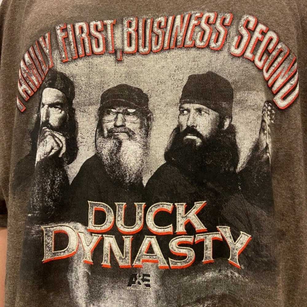 Vintage Vintage Duck Dynasty Graphics Brown Tee S… - image 4