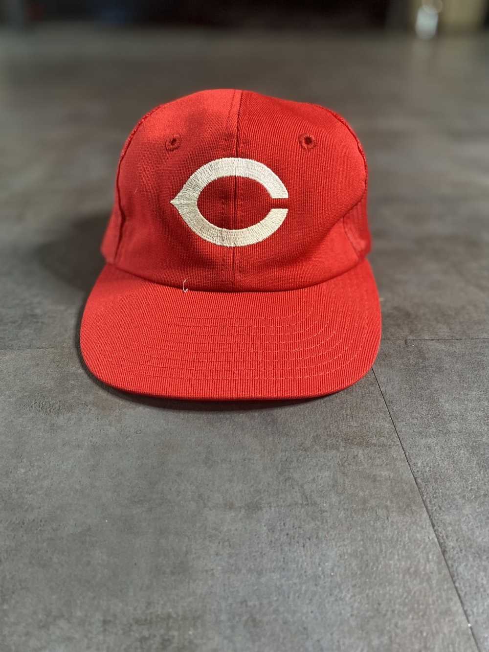 MLB × Vintage Vintage 80’s Cincinnati reds hat. - image 1