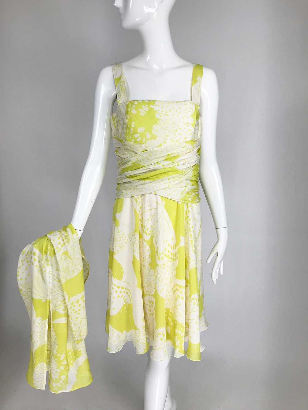 Louis Feraud Printed Citron Silk Chiffon Dress an… - image 2