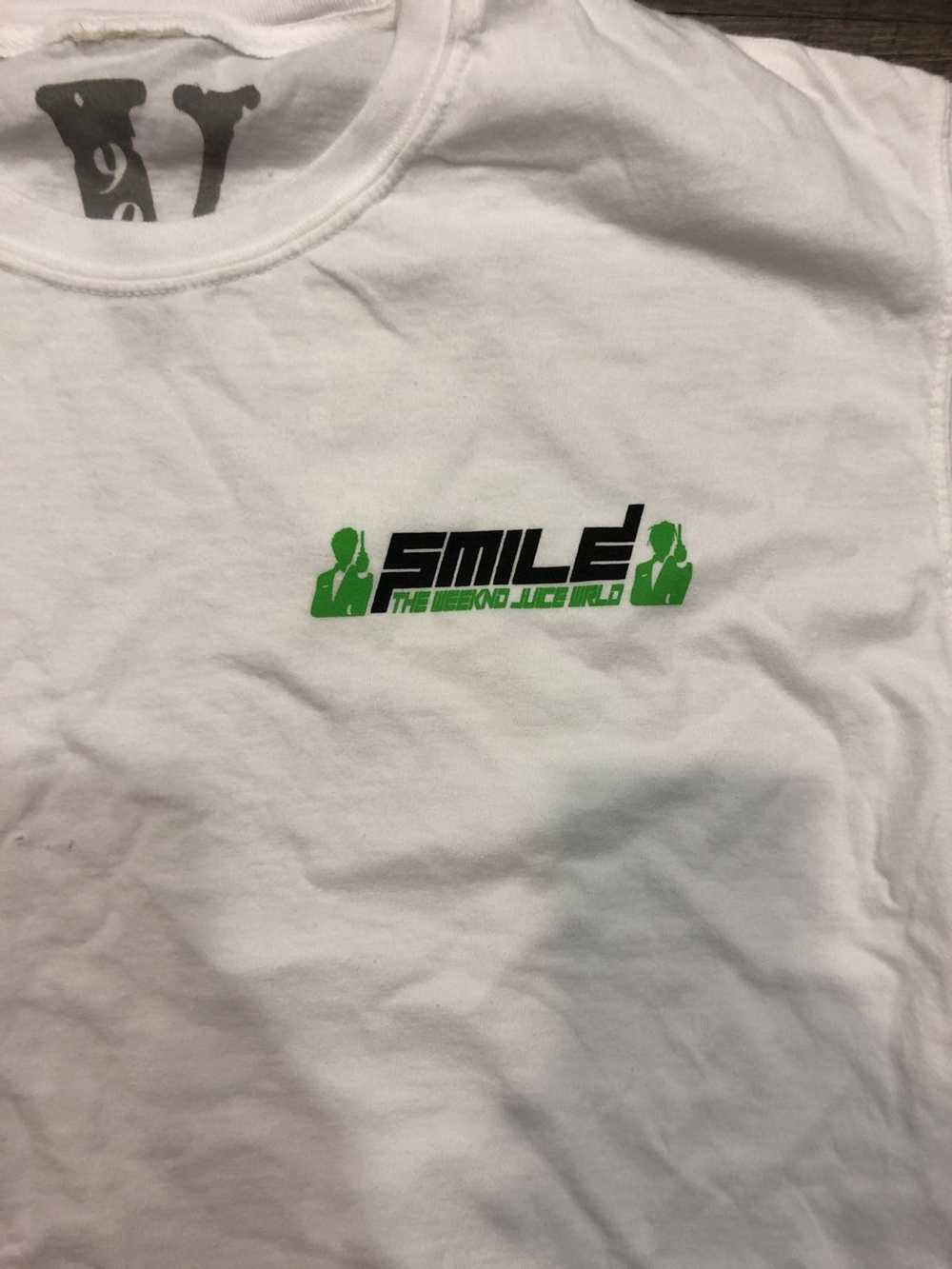 Vlone hot sale smile tee