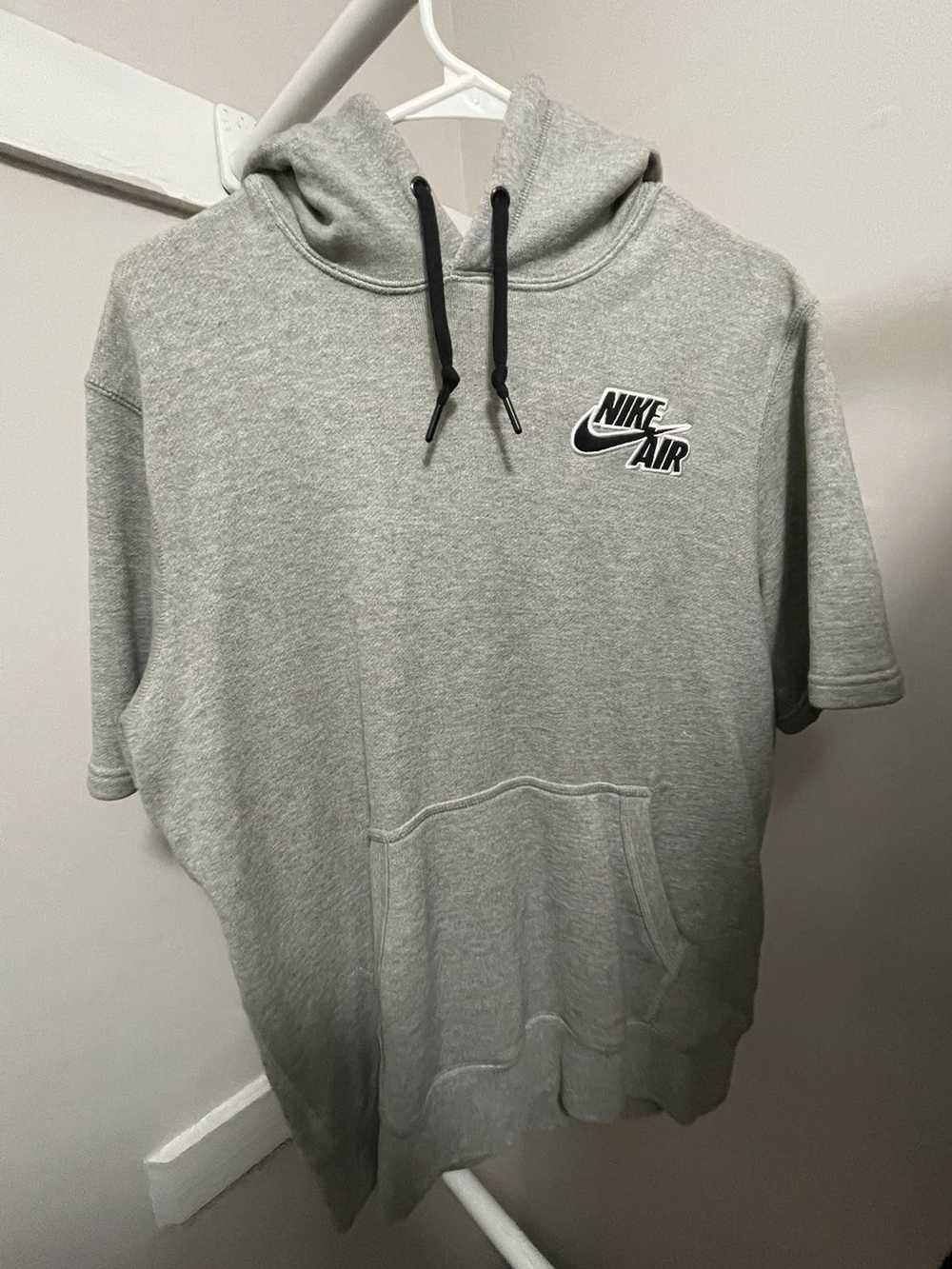 Nike Nike Short Sleeve Hoodie - image 2