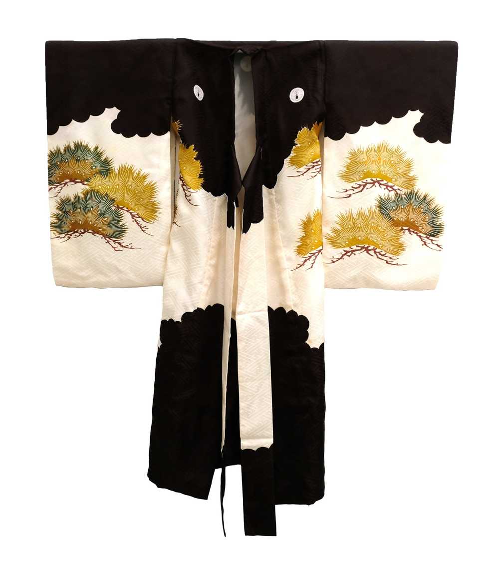 Vintage Child's Kimono in Black and White Jacquar… - image 2