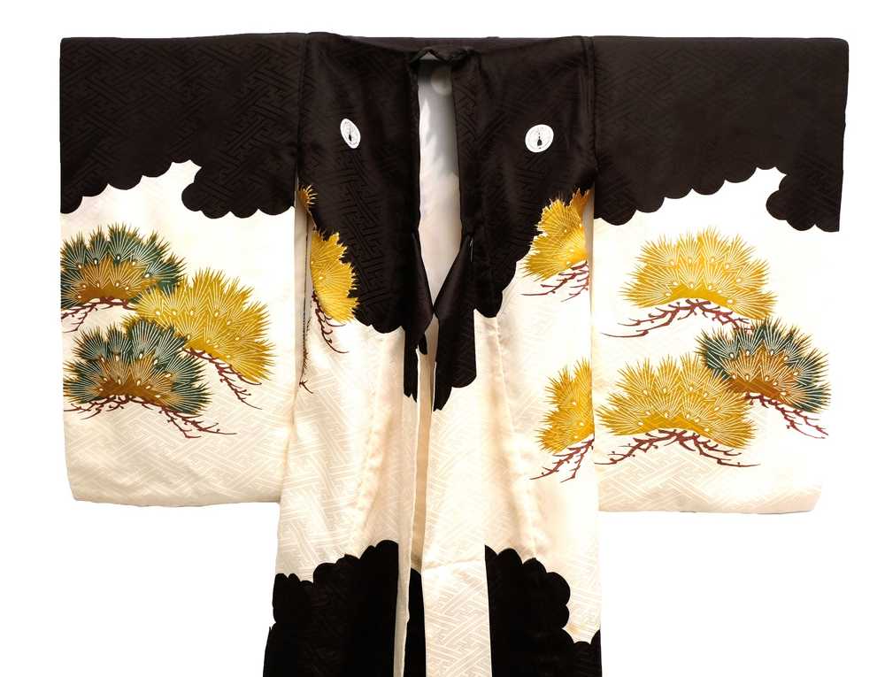 Vintage Child's Kimono in Black and White Jacquar… - image 6