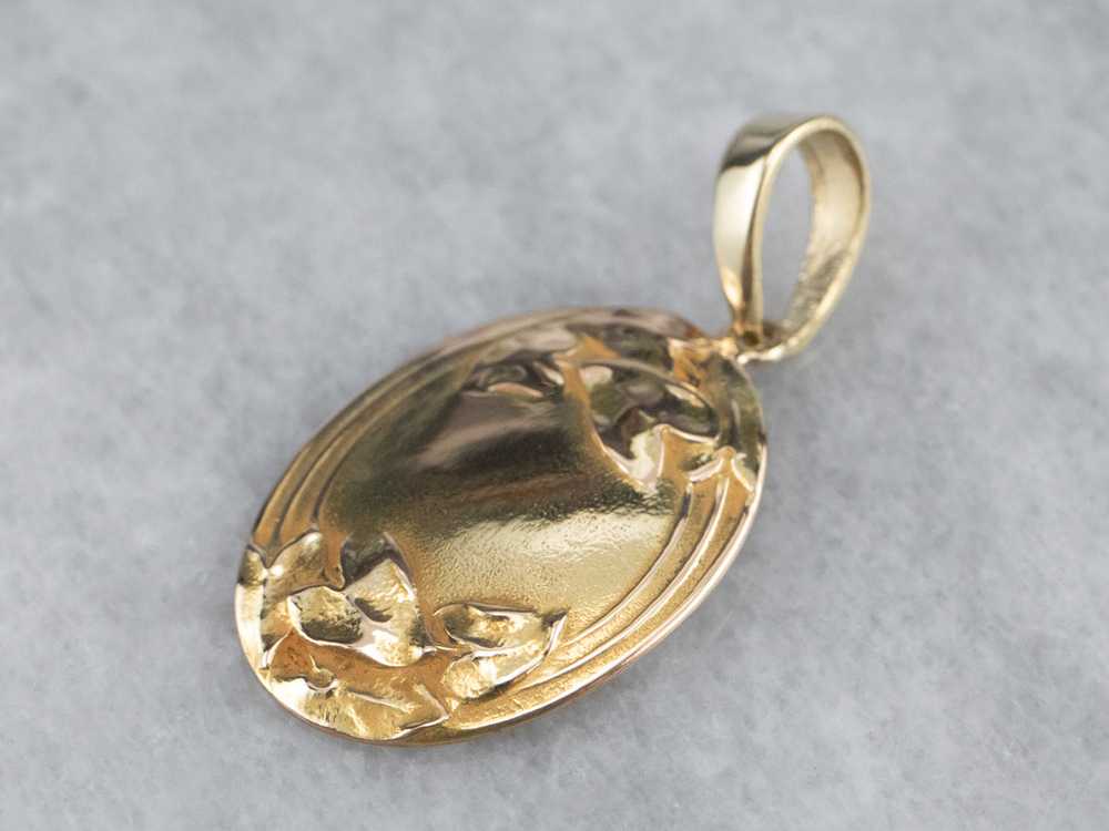 Upcycled Yellow Gold Floral Cufflink Pendant - image 3