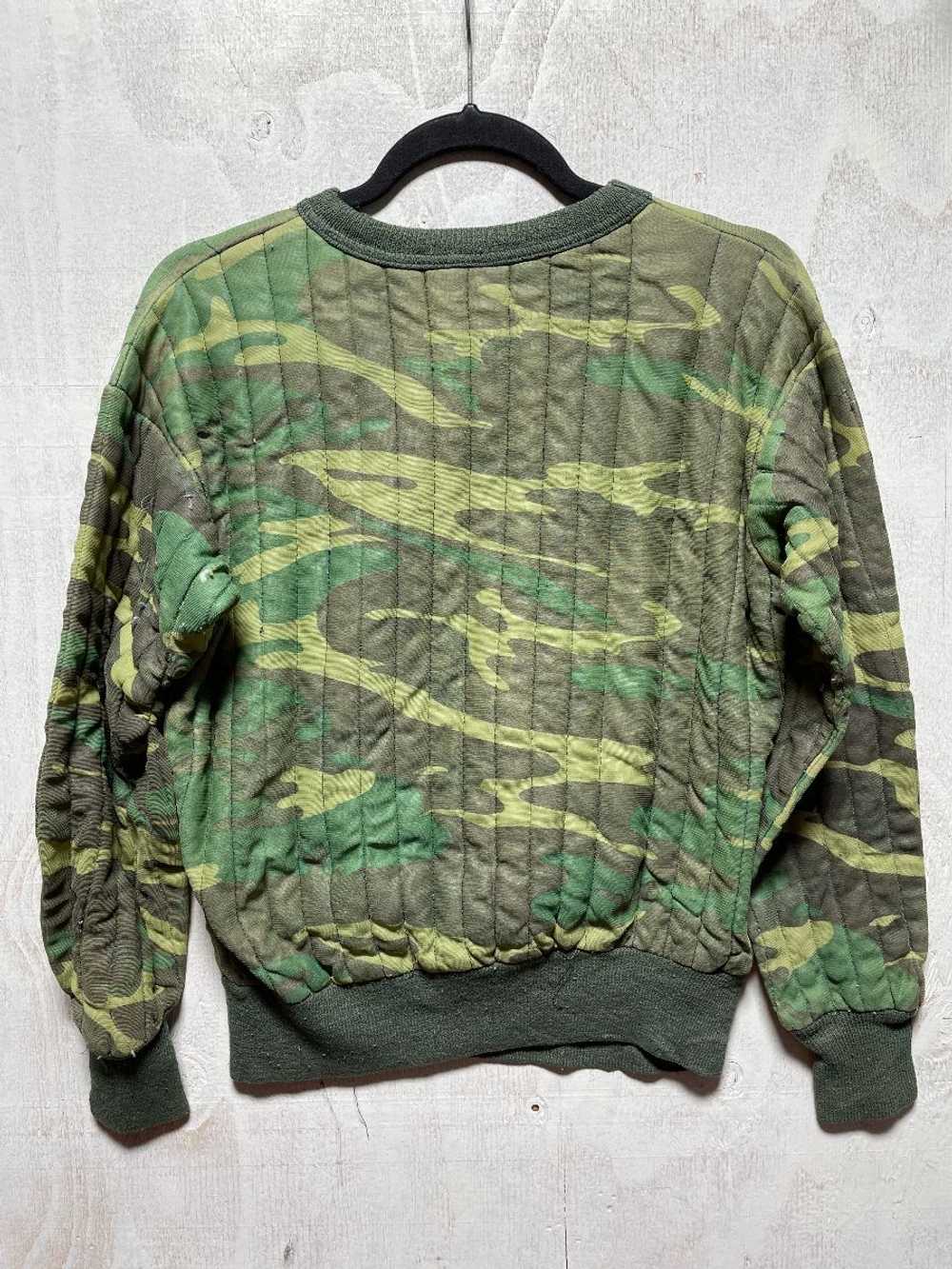 AS-IS COOL QUILTED CAMOUFLAGE CREWNECK SWEATSHIRT… - image 4