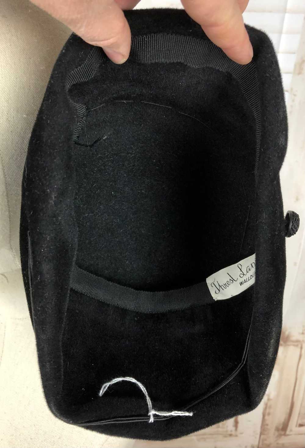 Original Late 1950s 50s Vintage Black Velvet Hat - image 12