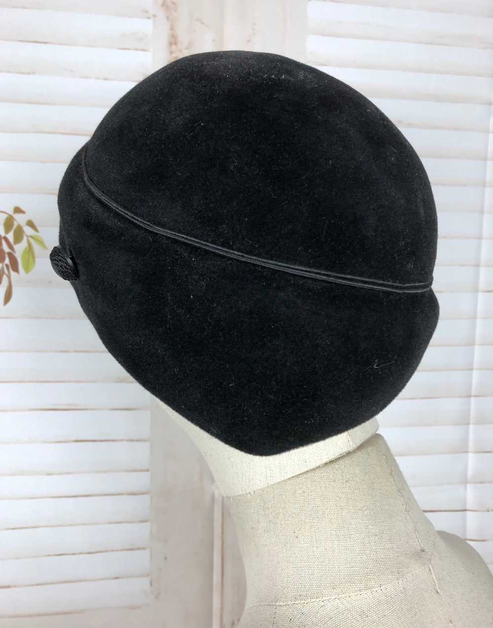 Original Late 1950s 50s Vintage Black Velvet Hat - image 8