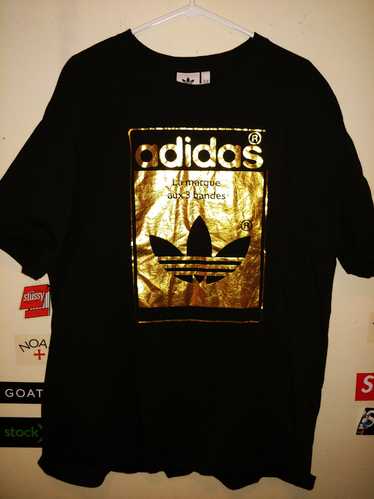 Adidas ADIDAS Gold Logo La Marque Aux 3 Bandes Tee
