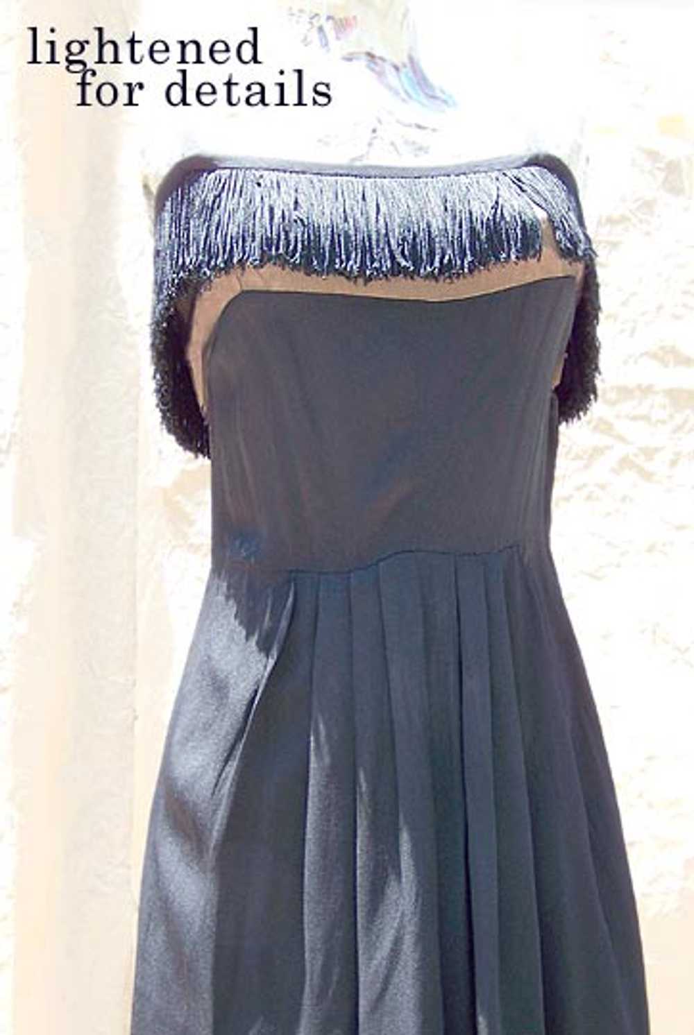 Fringe & net gown - image 8